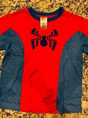 Disneyland Marvel Spiderman Tee